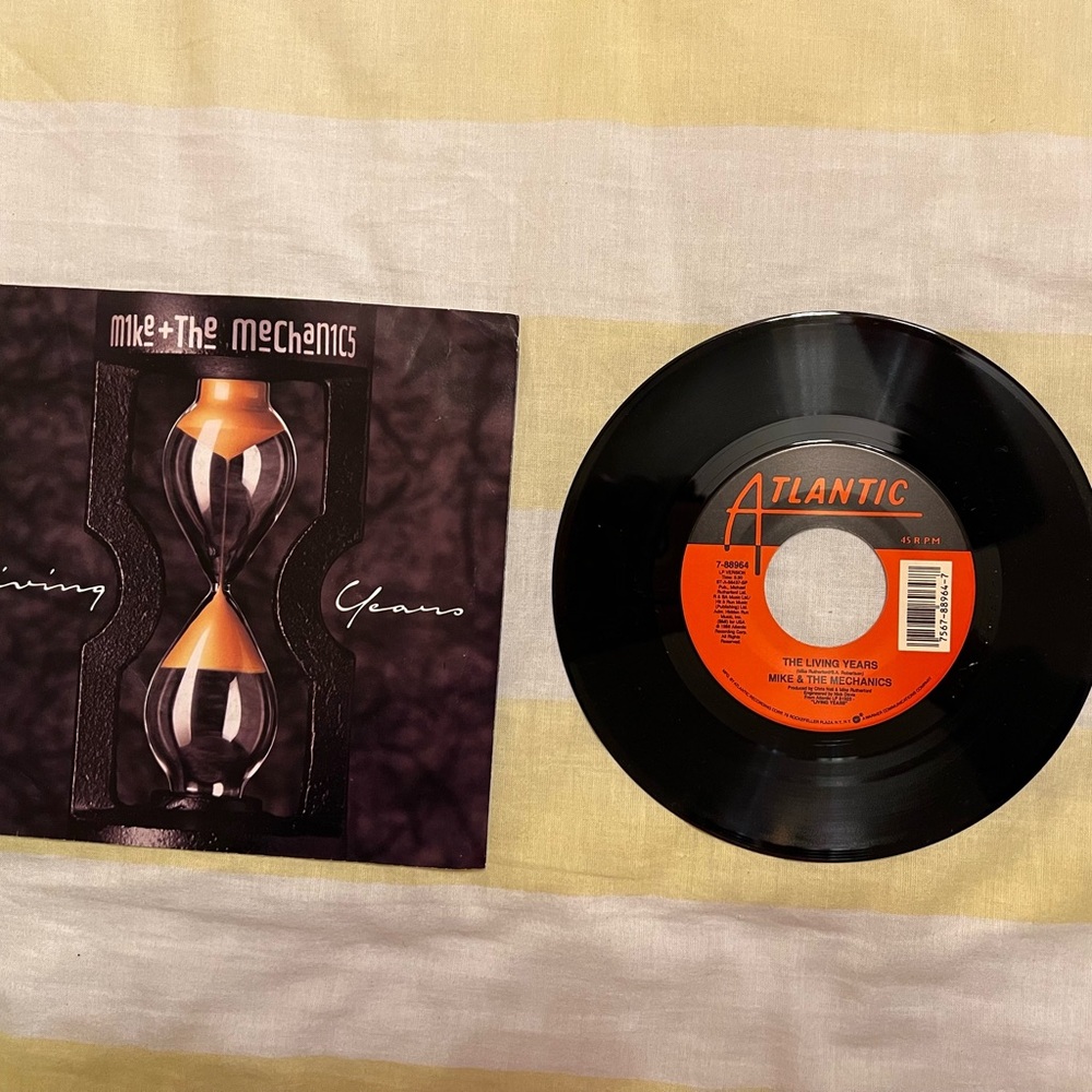 Mike & The Mechanics "Living Years" 45 rpm Vinyl